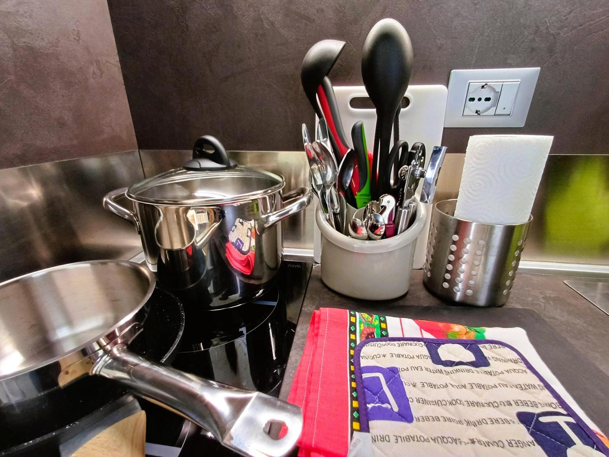 Notte Di Note - Home Hospitality Бусто Арсицио Екстериор снимка