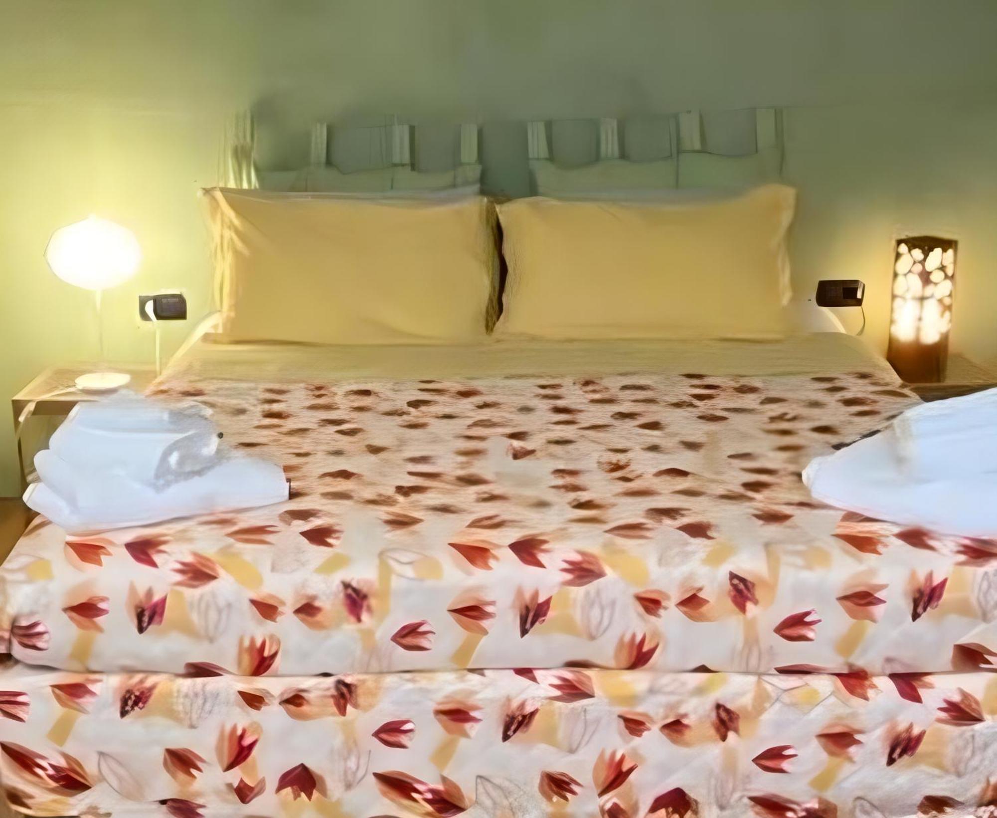 Notte Di Note - Home Hospitality Бусто Арсицио Екстериор снимка
